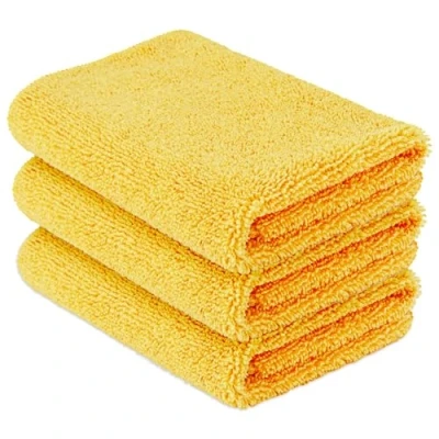 Immagine di Amazon Basics Panno per la pulizia in microfibra dell&#039;auto, double face, 40.6 x cm, oro, confezione da 3