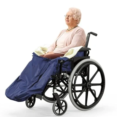 Immagine di BRAMBLE Coperta per Sedia a Rotelle Foderata in Pile (Blu) Protegge dal Freddo, Vento e anche Pioggia 97 cm x 39