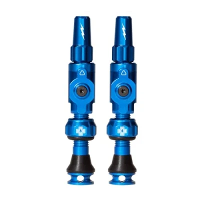 Immagine di Muc Off Big Bore Lite Tubeless Valves, Blue 30mm Precision Engineered Dust Caps for Bikes with Revolutionary Airflow Technology Presta Valve MTB/Road/Gravel