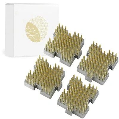Immagine di Wazakura 4PCS Mini Kenzan per Ikebana Flower Frog Intrecciati, Realizzati in Giappone, Accessori Giapponesi l&#039;Arrangiamento Floreale Pin Cuscino, Ottone (32mm x30mm) Puzzle