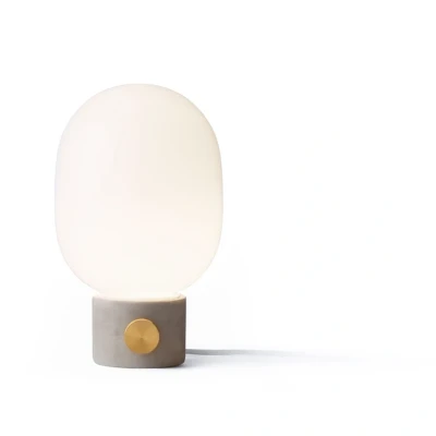 Immagine di Audo Copenhagen JWDA lampada da tavolo con base cemento