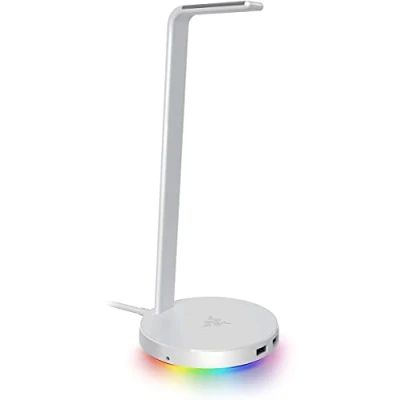 Immagine di Razer Base Station V2 Chroma Supporto Cuffie e Hub USB (Con Illuminazione RGB, con Audio Surround 7.1, Integrato Antiscivolo) Bianco