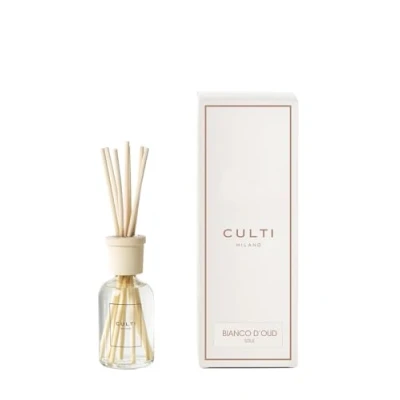 Immagine di Diffusore bastoncini Stile da 100 ml CULTI MILANO Fragranza BIANCO D&#039;OUD lampone, incenso, rosa centifolia, oud Durata 1 mesi Metratura 5 mq