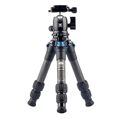Immagine di SIRUI Treppiede per Fotocamera in Carbonio AM 223, Mini Compatto con Testa a Sfera B 00K 360, Piastra Sgancio Rapido, Carico Massimo 15kg, Altezza Massima 43cm, Piegata 29cm