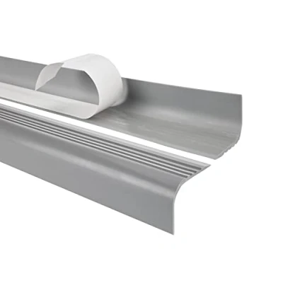 Immagine di Profilo per bordi scale angolare in PVC autoadesivo, Paraspigolo Strisce antiscivolo gradini RGPT 52x40mm arrossoondato, grigio, 100cm
