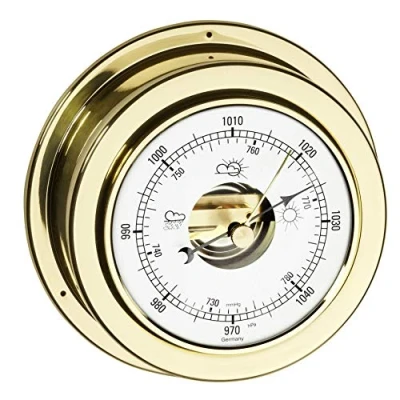 Immagine di TFA Dostmann Barometro analogico MARITIM, 29.4010.B, per previsioni meteorologiche, in ottone lucido, misura la pressione dell&#039;aria, diametro 14 cm, oro