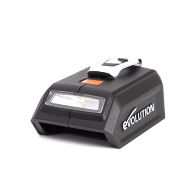 Immagine di Adattatore caricabatterie USB e luce LED della gamma cordless di Evolution Power Tools compatibile con le batterie EXT ed Erbauer 18v, doppia porta A C, ricarica rapida