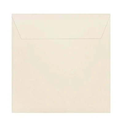 Immagine di Briefumschläge24Plus 25 buste per lettere con linguetta, formato: 170 x mm (17 17 cm), colore: crema striscia adesiva