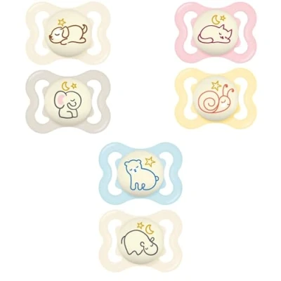 Immagine di MAM Ciuccio Supreme Notte 2 6 mesi (2 pezzi) colore casuale per neonati fosforescente in silicone tettarella bambini ideale un buon sviluppo orale