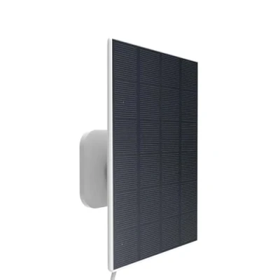 Immagine di Yale Caricatore a pannello solare SV SPC3W 1A W per Telecamera smart da esterni di Yale, Uso all&#039;aperto, Fino 3 potenza, Installazione semplice, Cavo 2 m, Connettore USB C