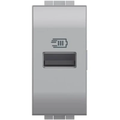 Immagine di Bticino NT4191A Caricatore USB con un ingresso tipo A, da installare nella placca Livinglight, per ricaricare dispositivi elettronici fino a 15W, 1 modulo, tech