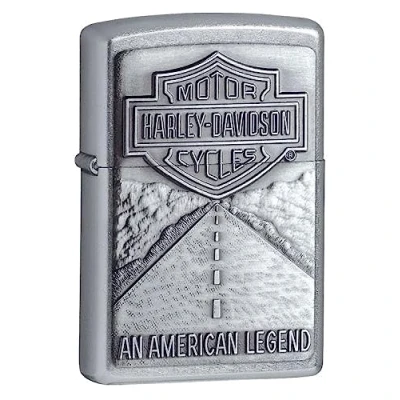 Immagine di Accendino Zippo® Harley Davidson 20229, Antivento Ricaricabile Zippo, Realizzato in Metallo con Caratteristico &quot;click&quot; Color Argento, Made USA, Ottima Idea Regalo