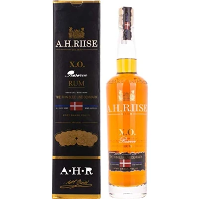 Immagine di A.H. Riise X.O. Reserve Rum THE THIN BLUE LINE DENMARK 40% Vol. 0,7l in Giftbox
