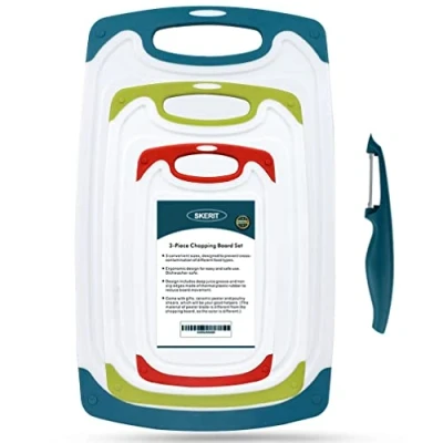 Immagine di SKERITO Set di taglieri da cucina in plastica senza BPA, con piedini antiscivolo e scanalatura profonda per succhi frutta