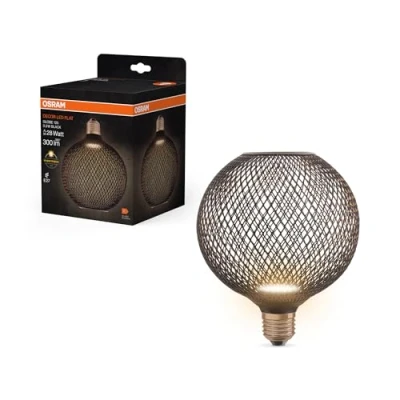 Immagine di OSRAM DECOR LED FLAT GLOBE è una lampada piatta rotonda da 3,5W, 300lm/2700K, in bianco caldo 827, satinata, plastica nera, con filettatura E27, non dimmerabile, diametro 125 mm.