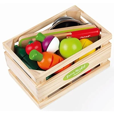 Immagine di Janod Maxi Set Frutta e Verdura Da Tagliare Green Market Cassetta Del Mercato con 9 Frutti Verdure in Velcro Tagliere Coltello Legno Colino Metallo 3 a 8 Anni, J06607