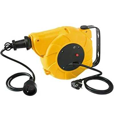 Immagine di Electraline 209000011 Avvolgicavo automatico a parete, 4 prese, disgiuntore termico, cavo 3G1 mm², 16 A, 15 m, colore: Giallo/Nero