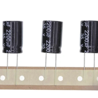 Immagine di 10 Pezzi 35V 2200UF Condensatore elettrolitico in alluminio plug 16x25 16 * 25mm