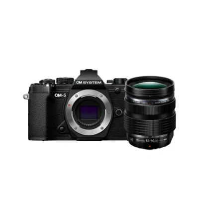 Immagine di OM SYSTEM Fotocamera 5 con sistema Micro Quattro Terzi, incl obiettivo M Zuiko Digital ED 12 40mm PRO II, sensore Live MOS da 20MP, stabilizzazione dell&#039;immagine a assi migliorata, nero/nero