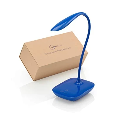 Immagine di Auraglow Lampada da scrivania a LED collo di cigno regolabile, ricaricabile, senza fili, flessibile, con controllo touch, dimmerabile, luce lettura per casa, ufficio, lavoro e studio, colore blu,