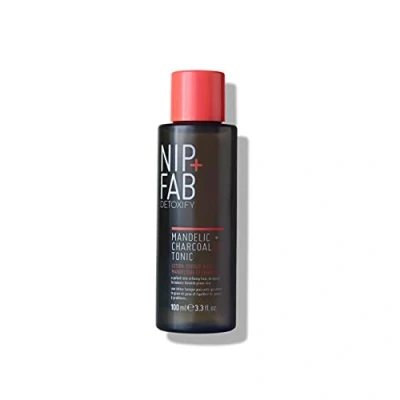 Immagine di Nip + Fab Charcoal and Mandelic Acid Fix, Tonico per il viso con carbone attivo e acido mandelico, Amamelide, Allantoina, nutriente viso, Senza profumo, 100 ml