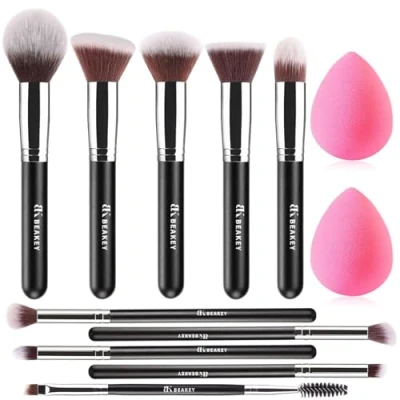 Immagine di BEAKEY Set pennelli make up Premium synthetic trucco per fondazione cipria fard, ombretto, di up, kit con spugnetta e Blender Beauty (10 + 2 pezzi, nero/argento)