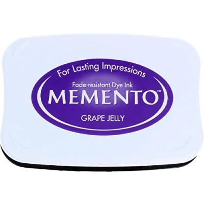 Immagine di Tsukineko Memento Tampone di Inchiostro per timbratura, Colore: Viola, Gelatina D&#039;uva, Grande, a Base d&#039;Acqua, Traslucido, Impermeabile, archiviazione, goffratura, Carta, Pad Size: 7,6 x 4,7 cm