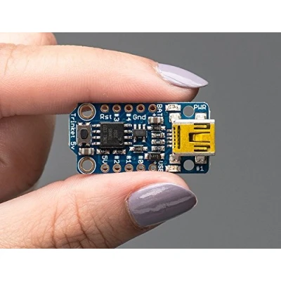 Immagine di Adafruit 1501 Scheda di sviluppo Trinket Mini Microcontroller 5V Logic AVR® ATtiny ATtiny85