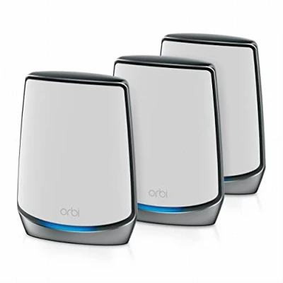 Immagine di NETGEAR Orbi Mesh wifi 6 Triband RBK853, Kit da 3 (router + 2 satelliti), Copertura fino a 525 m² e 100 dispositivi, AX6000 (fino Gbps)