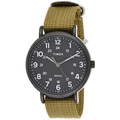 Immagine di Timex Weekender XL 43 mm da Uomo con Cassa Nera e Cinturino in Tessuto Verde Oliva TW2U68200