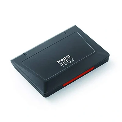 Immagine di Trodat Cuscinetto Classic 9052 per Timbri Manuali, Misura 110 x 70 mm, Colore Rosso, Struttura in Plastica Riciclata al 95% e Feltro, Inchiostro a base di acqua Indelebile