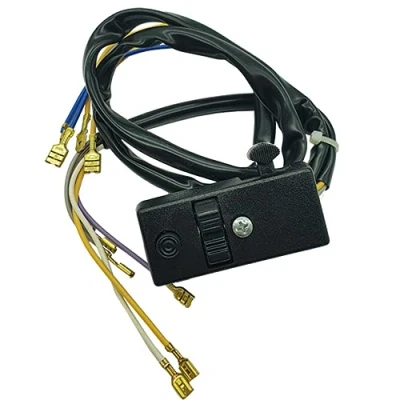 Immagine di one by Camamoto cod 77670002 commutatore, devio frecce compatibile con piaggio vespa p 80 125 150 / 200e anno fino al 1981 s dal 1978 R.O. 149185