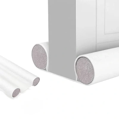 Immagine di Paraspifferi Sottoporta e Finestre da 80 a 90 cm, Doppia Guarnizione in Similpelle, Regolabile tra 32 94 cm. Isolamento Acustico, Riduzione Freddo/Calore, Antivento, Luce, Polvere, Insetti.