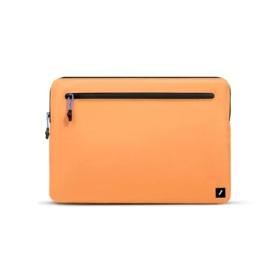 Immagine di Native Custodia Union Ultralight Resistente, Leggera, Sostenibile Realizzata al 100% in Tessuto Ripstop Riciclato MacBook Pro 16&quot;(2019 e successivi), 15&quot;,Air 15&quot; Apricot
