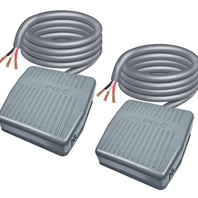 Immagine di Gebildet 2 pezzi Interruttore a Pedale Momentaneo, Antiscivolo Industriale Commutatore AC 250V 10A SPDT NO NC, Elettronico di Controllo Parti per Macchina da Cucire con 1m Cavo