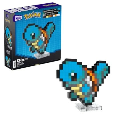 Immagine di MEGA Pokémon Showcase Squirtle, set in stile retrò pixelato da costruire con 367 pezzi, base piana per esporlo e incisione sul retro appenderlo, giocattolo bambini, 13+ anni, HTH77