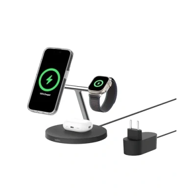 Immagine di Belkin BoostCharge caricatore 3 in 1 con Qi2, base di ricarica wireless compatibile MagSafe, iPhone 16 series, Apple Watch e AirPods, antiscivolo, alimentatore incluso, nero