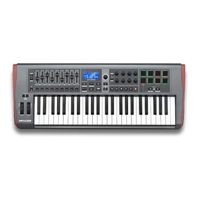 Immagine di Novation Impulse 49, controller MIDI a tastiera USB alimentato via bus Robusta full size ad alta reattività con aftertouch e pad dinamici Funziona Mac Windows