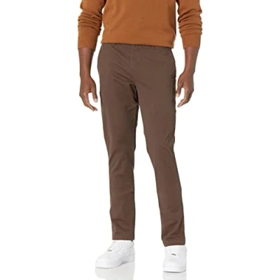 Immagine di Amazon Essentials Chino Elasticizzati Comodi Slavati Skinny (in precedenza Goodthreads) Uomo, Marrone, 32W / 34L
