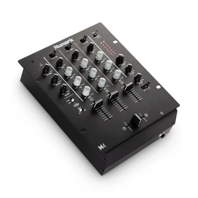 Immagine di Numark M4 Mixer Scratch 3 Canali a Rack per DJ con EQ Bande, Ingresso Microfonico, Crossfader Sostituibile e Controlli Slope Reverse