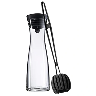 Immagine di WMF Basic 617599990 Caraffa per Acqua Basic, 1 litro, con Spazzola la Pulizia, Altezza 29 cm, Coperchio in Vetro, Acciaio Inossidabile Cromargan, Nero, 17 x 14 13,5 2 unità