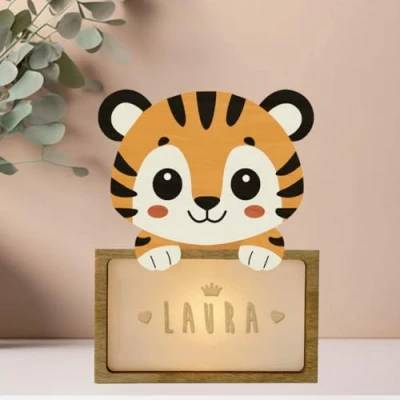 Immagine di WONDEE Lampada Personalizzata Con Nome Luce Notturna Bambini Tiger, Regalo Neonato Maschio e Femmina, Battesimo Bimbo Bimba, idee Regali Personalizzati Bambino Bambina 0 1 2 3 4 5 anni