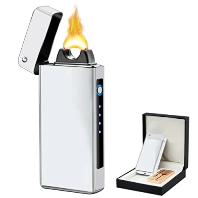 Immagine di TIKIUKI Accendino Elettrico Ricaricabile Al Plasma Candele Accendini Antivento a Fiamma Grande Con Indicatore Di Batteria Per Il Campeggio All&#039;aperto (Argento)
