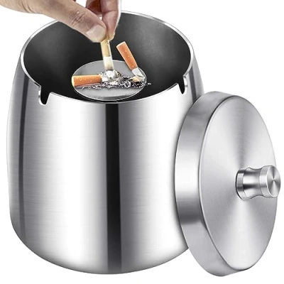 Immagine di Posacenere per esterni, Posaceneri con coperchio sigarette, grande 10 x 9 Porta Cenere in acciaio inox, antiscivolo, casa e ufficio (argento)