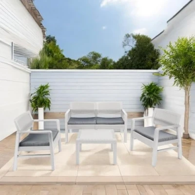 Immagine di Dmora Set Salotto da Esterno Carpi, Composizione Giardino con 2 poltrone, 1 Divano ed tavolino, Salottino Effetto Rattan Cuscini, 100% Made in Italy, Bianco