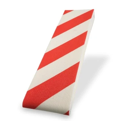 Immagine di Amig Set di 2 Protezioni per Colonne da Garage Schiuma Poliuretano ad Alta Densità Adesivo Extra Forte Evita Urti e Graffi sull&#039;Auto 50 x 24 cm Contenuto: 1 unità