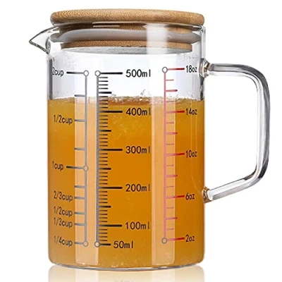 Immagine di TAMUME Misurino in Vetro con Coperchio, Caraffa Graduata Scala Multipla (500ml)