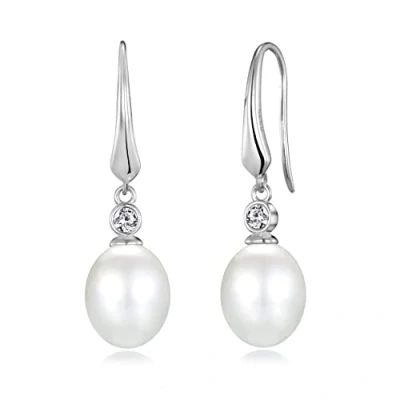 Immagine di Orecchini pendenti in argento sterling con perle bianche creati cristalli Zircondia®