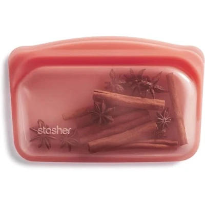 Immagine di Stasher Borsa portaoggetti riutilizzabile in silicone per uso alimentare, colore rosso (snack), riduce la plastica monouso, cucinare, conservare, sous vide o congelare, a prova di perdite,