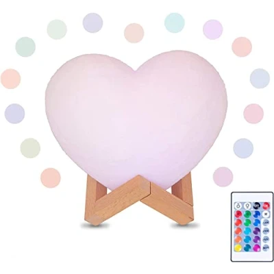 Immagine di AGM Lampada LED a Forma di Cuore, Stampa 3D, Dimmerabile 16 Colori, Telecomando e Interruttore Tattile, Ricaricabile USB, da Notte per Camera Letto, Soggiorno, Caffè